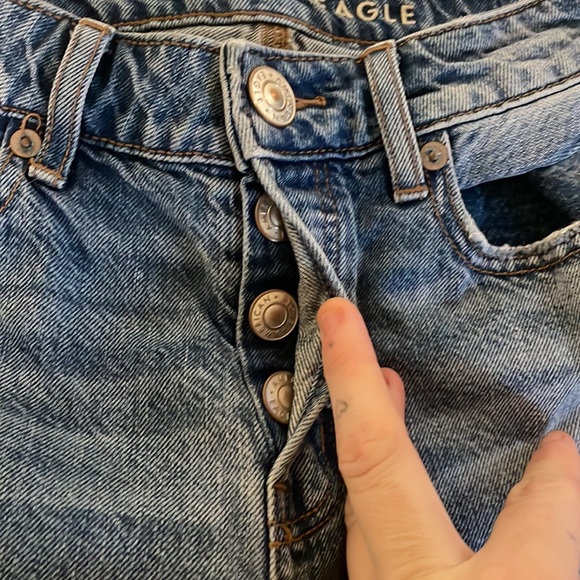 American eagle tomgirl jeans - Picture 3 of 5